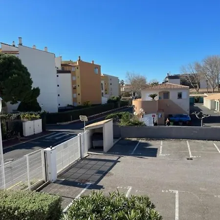 דירה Renove Avec Clim, Parking, Piscine—proche Commerces, Et Port Au Cap D'agde - Fr-1-749-6 *